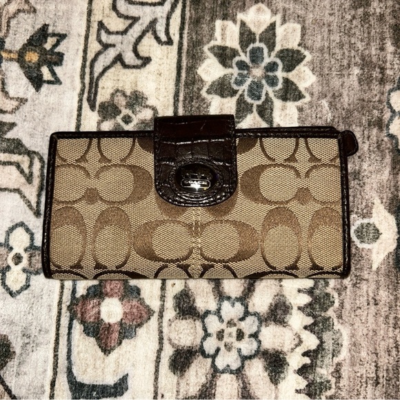 Coach VTG Y2kBrown and Tan Shoulder Bag with matching new wallet - Picture 4 of 8